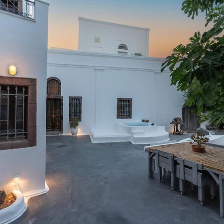 On An Island Suites & Apartments - Fira Exterior photo