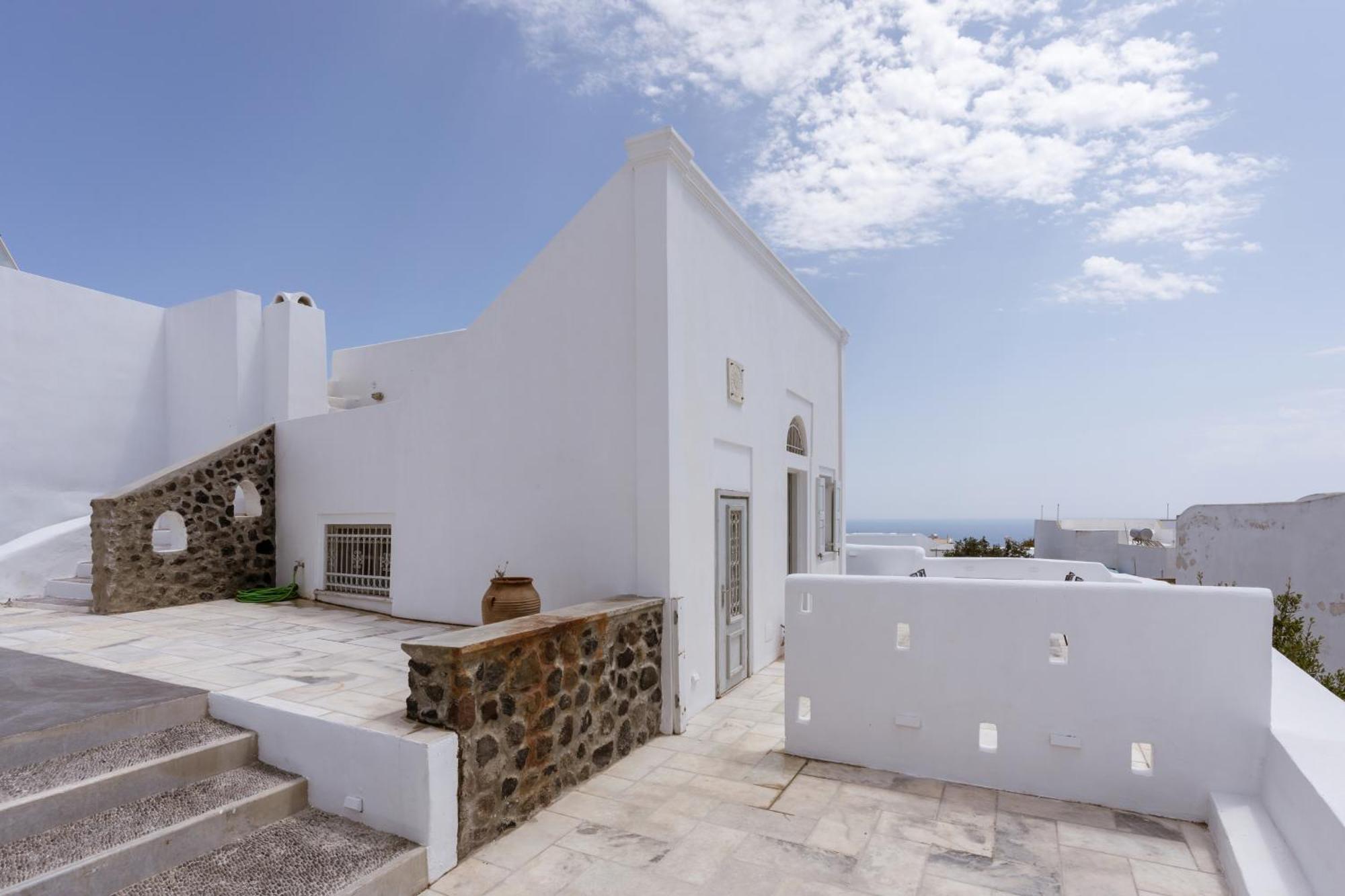 On An Island Suites & Apartments - Fira Exterior photo